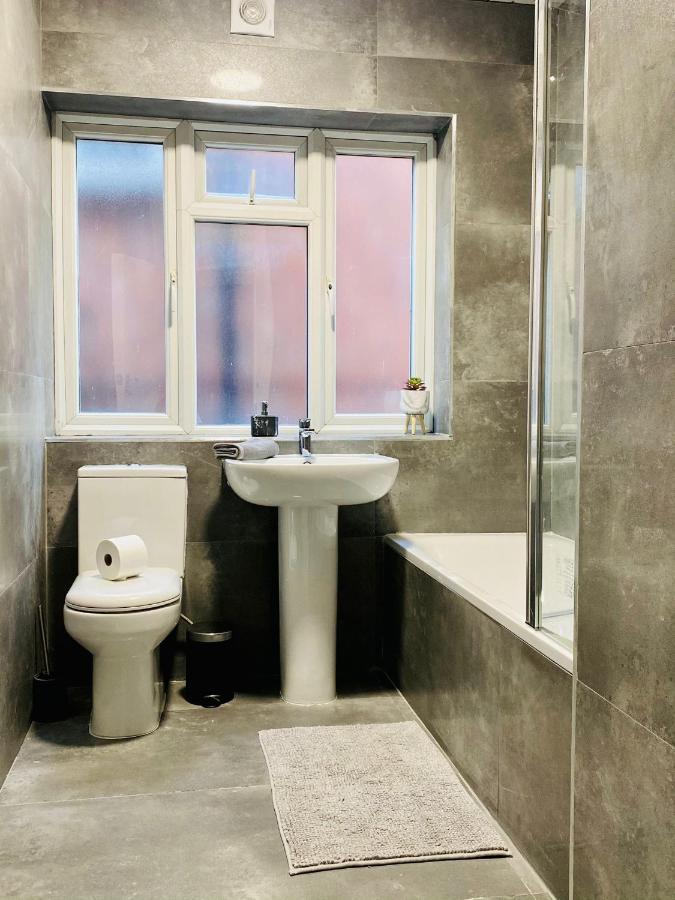 Willesden Green Rooms 런던 외부 사진