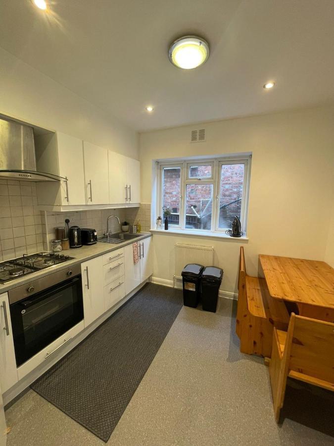 Willesden Green Rooms 런던 외부 사진