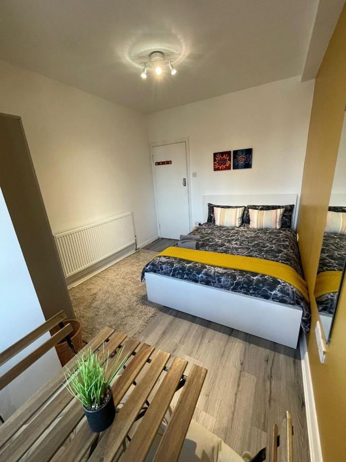 Willesden Green Rooms 런던 외부 사진