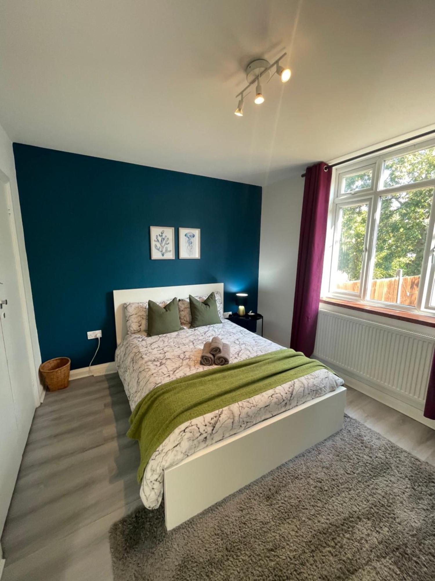 Willesden Green Rooms 런던 외부 사진