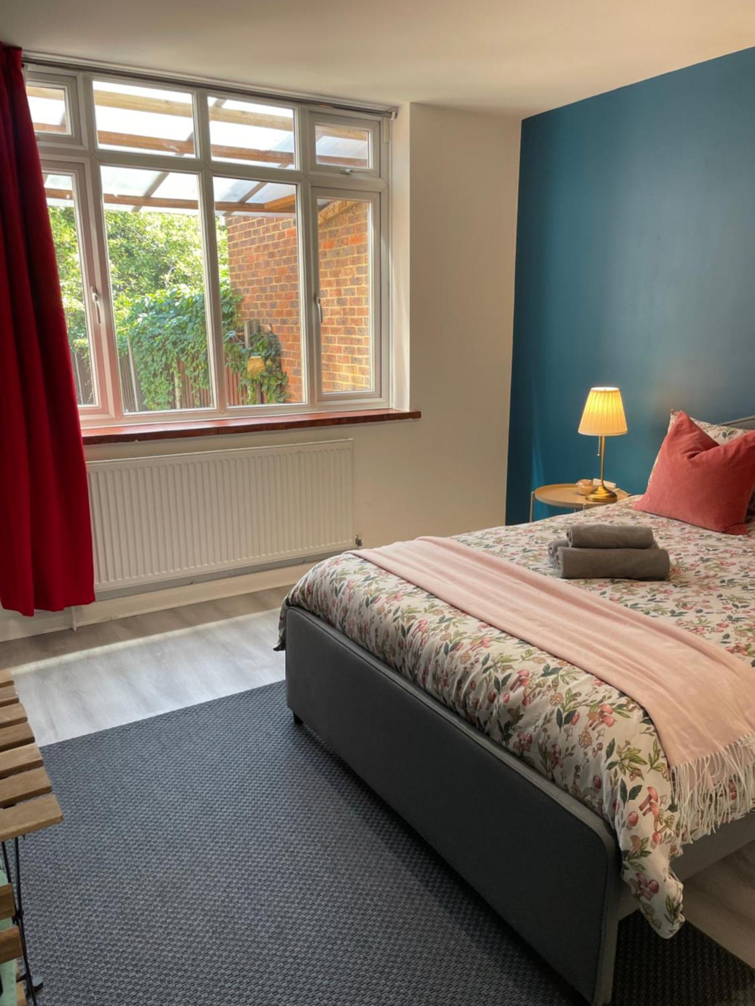 Willesden Green Rooms 런던 외부 사진