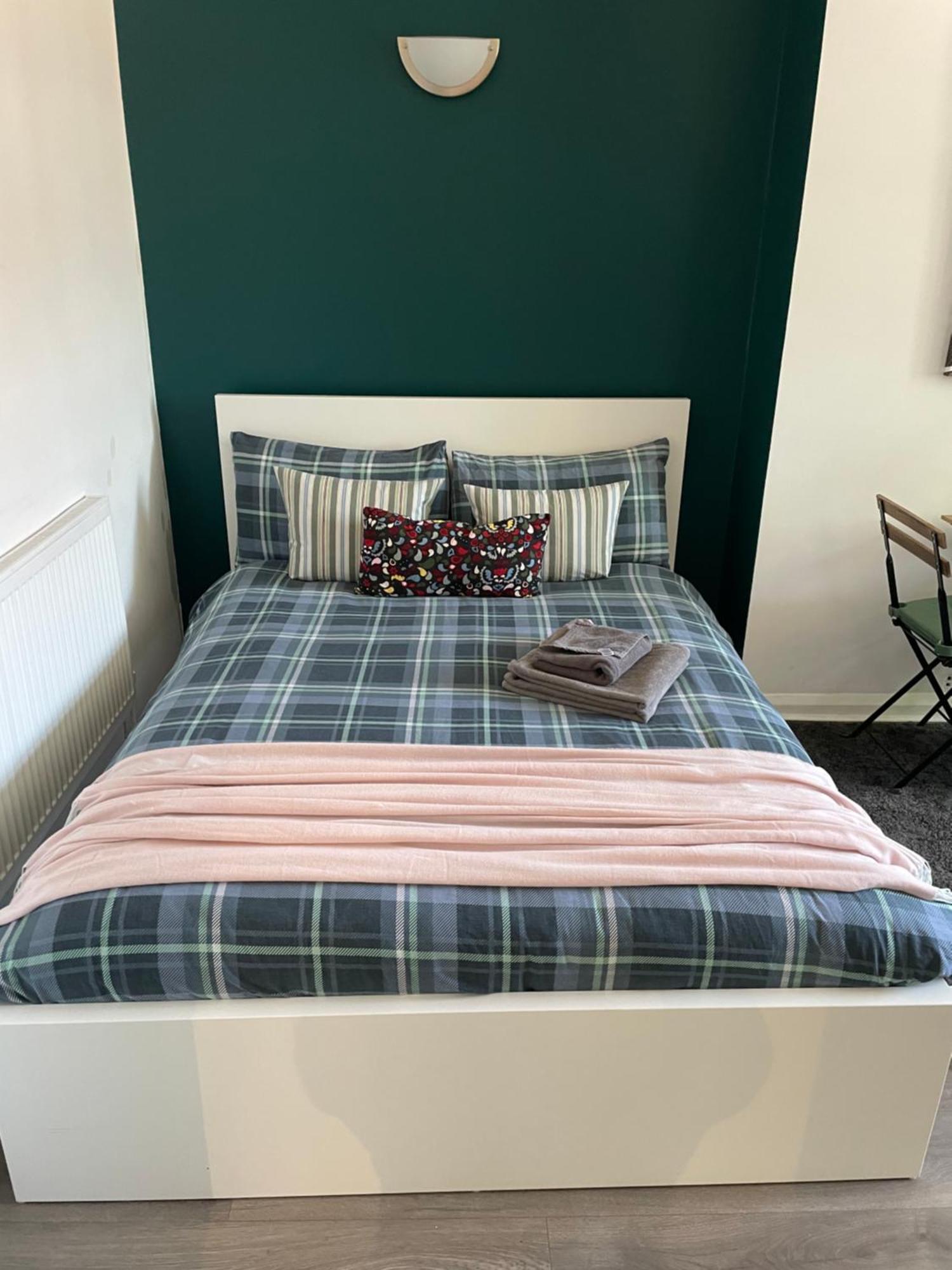 Willesden Green Rooms 런던 외부 사진