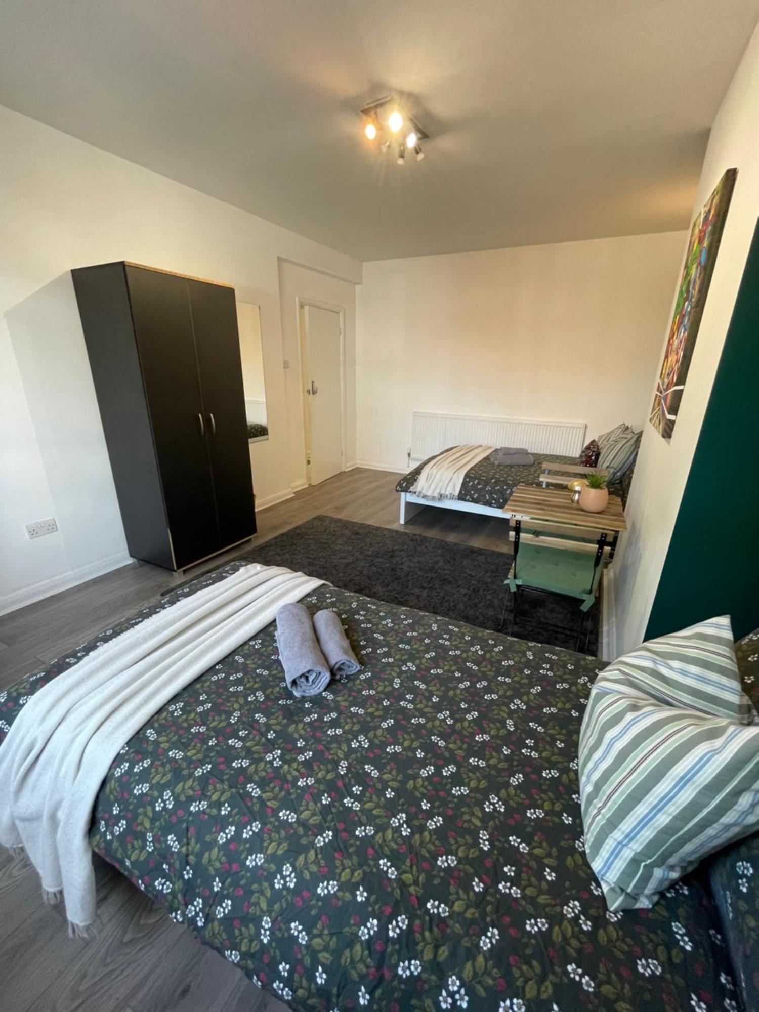 Willesden Green Rooms 런던 외부 사진